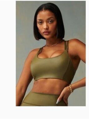 Fabletics L Olive Green principal motion365+ low impact bra